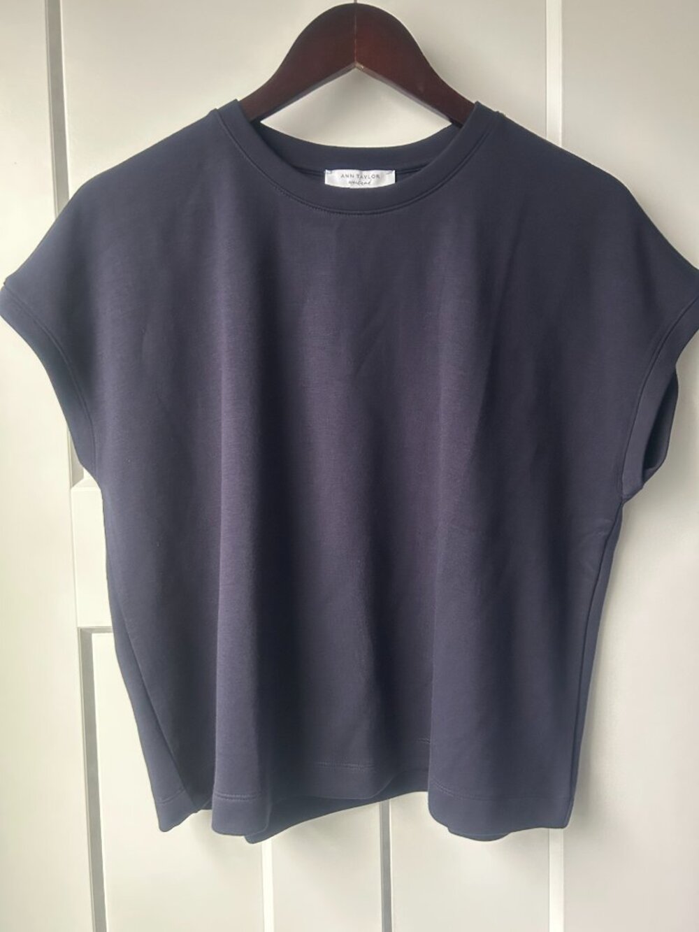 Ann Taylor Weekend Navy Blue Cap Sleeve Top, Size M, New With Tags